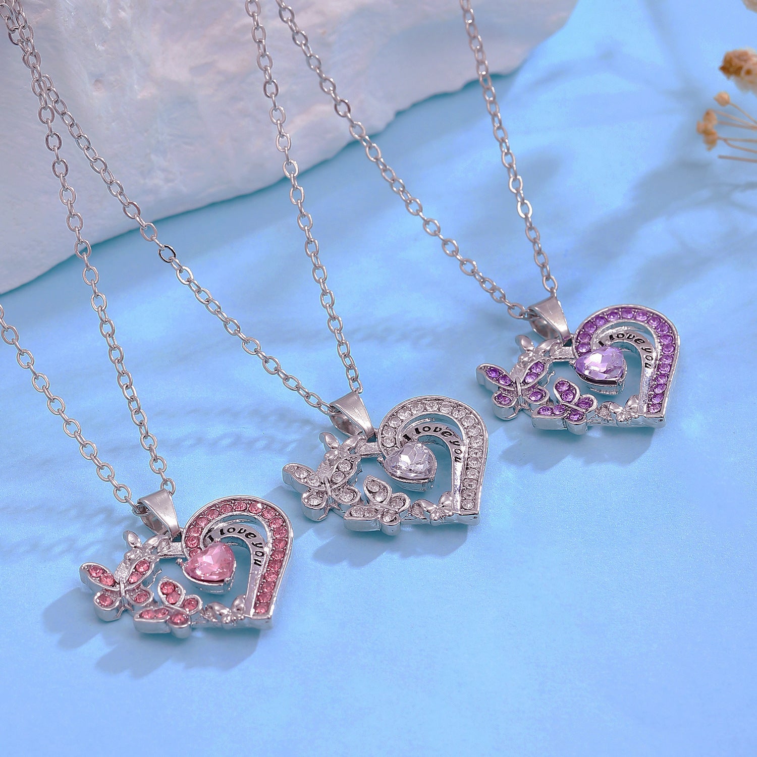 Ins Butterfly Love Necklace With Rhinestones Fashion Personality Hollow Heart-shaped Clavicle Chain Pendant Necklace For Valentine's Day - FASHIONKULTUR