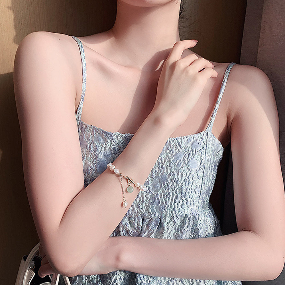 Women Irregular Freshwater Pearl Adjustable Bracelet - FASHIONKULTUR