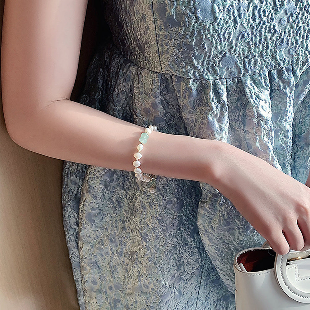 Women Irregular Freshwater Pearl Adjustable Bracelet - FASHIONKULTUR