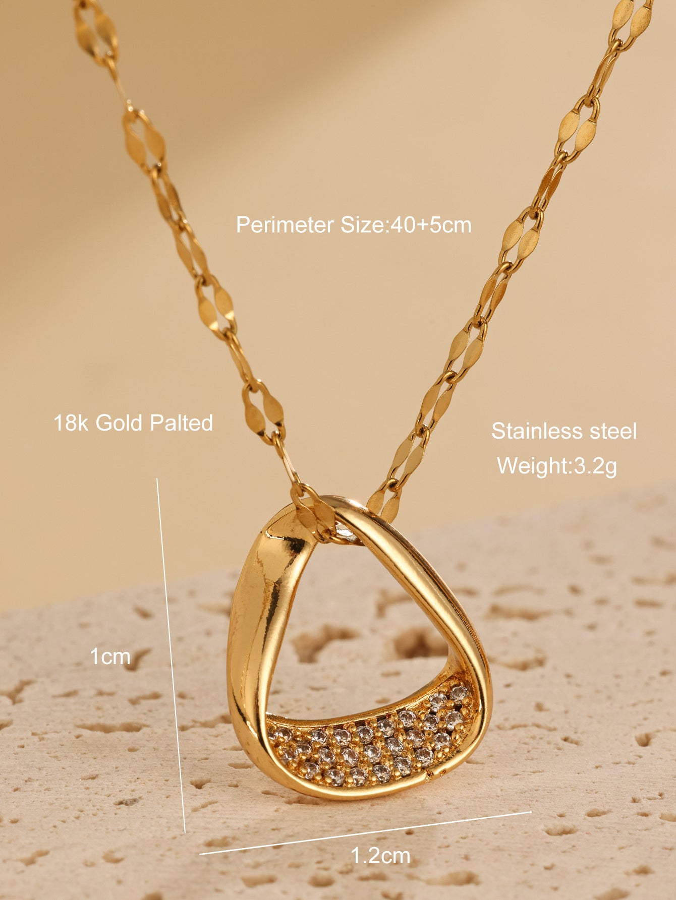 New Exquisite Triangle Necklace Made Of Stainless Steel, Simple And Versatile, Advanced Creative Geometric Accessories - FASHIONKULTUR