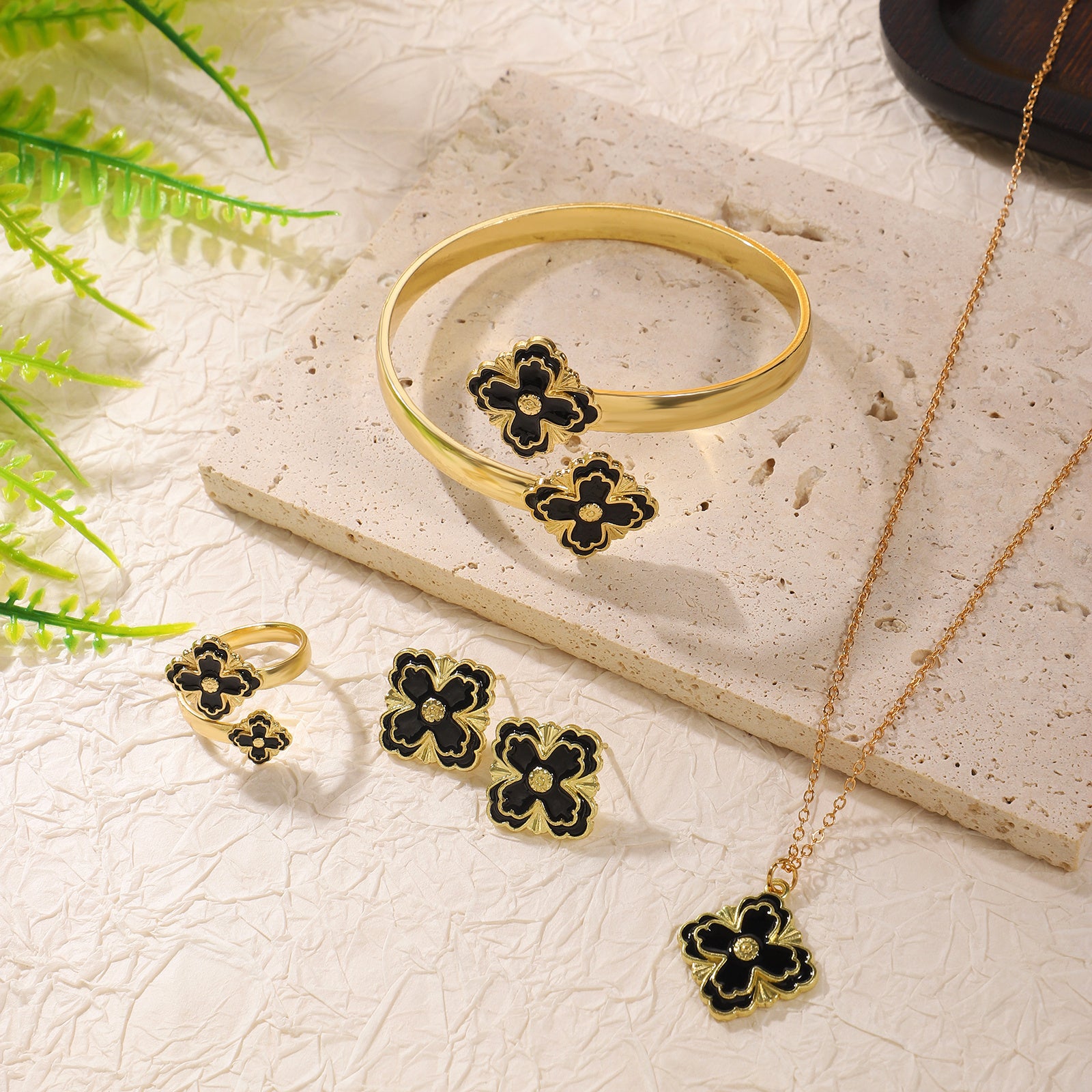 Clover Bracelet Earring Set - FASHIONKULTUR