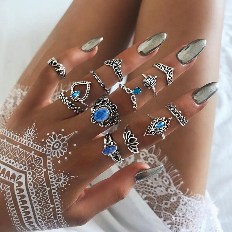 13 Piece Set Of Retro Diamond Inlaid Carved Crown Starry Sky Gemstones - FASHIONKULTUR