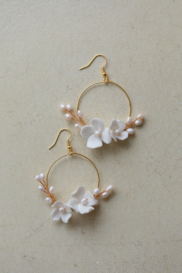 Simple Circle Freshwater Pearl Flower Earrings - FASHIONKULTUR