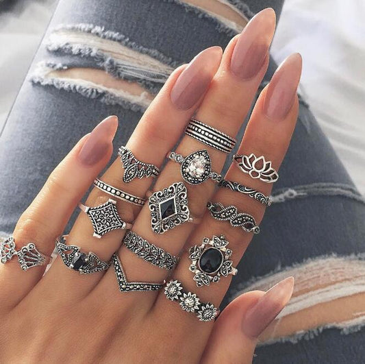 Personalized Hollow Lotus Sunflower Geometric Black Gemstone Set Ring - FASHIONKULTUR
