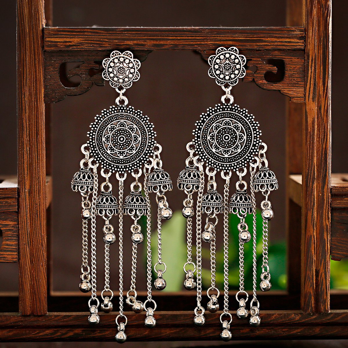 Retro Court Series Ear Rings Nostalgic Elegant Bell Tassel Long - FASHIONKULTUR