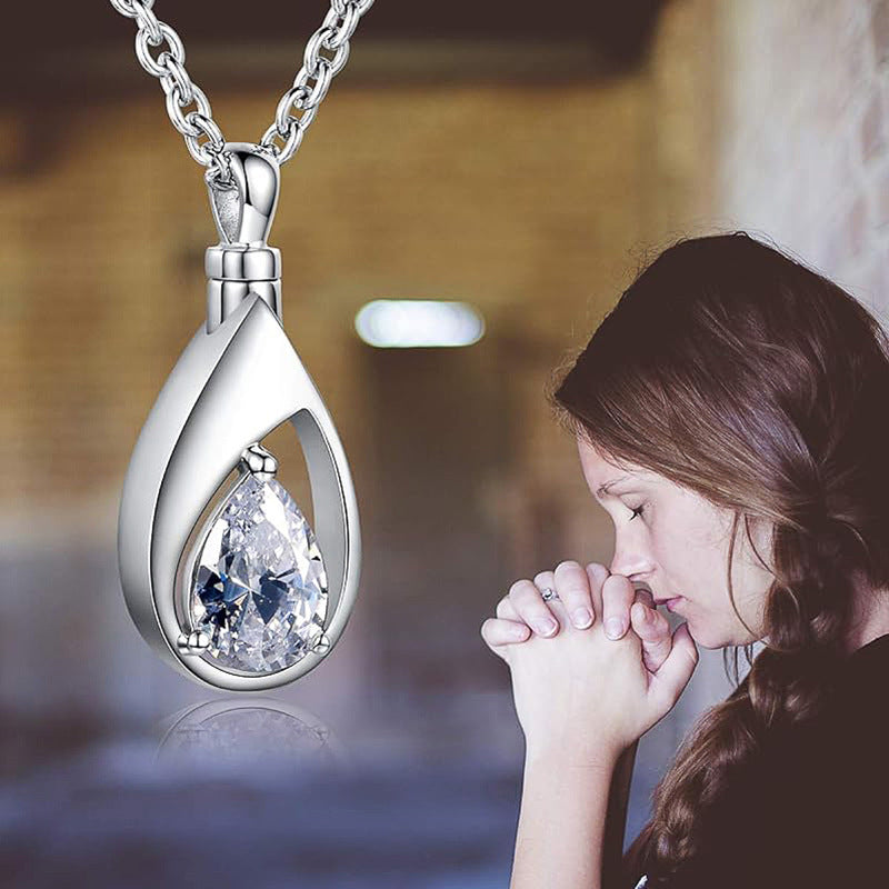 Tears Pendant Women's Water Drop Light Luxury Design Necklace - FASHIONKULTUR