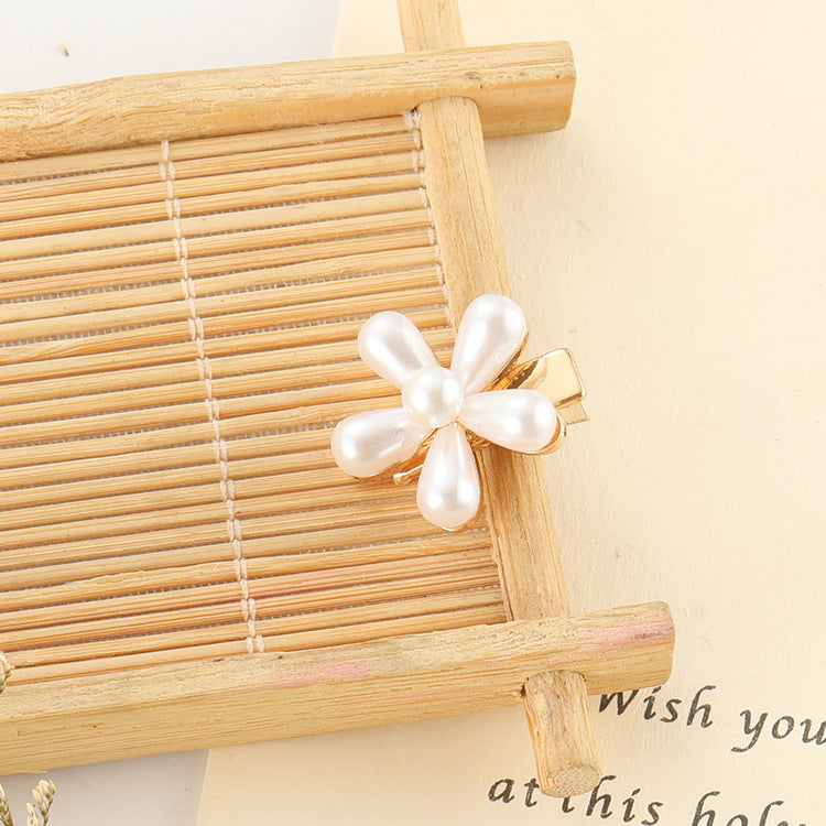 Slip-on Pearl Bow Hair Clip - FASHIONKULTUR