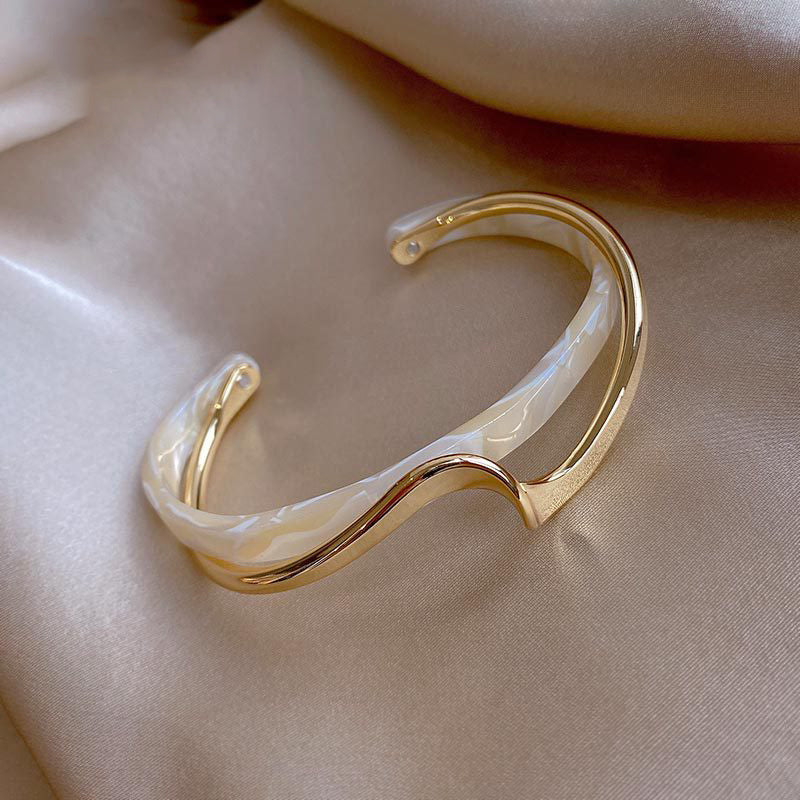 Metal White Shellfish Plate Bracelet For Women Opening Adjustable 2 Layers Design Llight Luxury Female Fashion Jewelry Gifts - FASHIONKULTUR