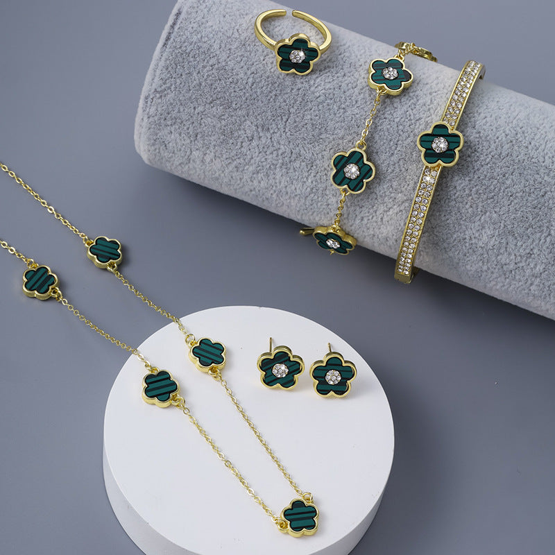 Ear Stud Necklace Set Of Five Petal Flower Jewelry European And American Five Leaves Flower Ornaments Suit - FASHIONKULTUR