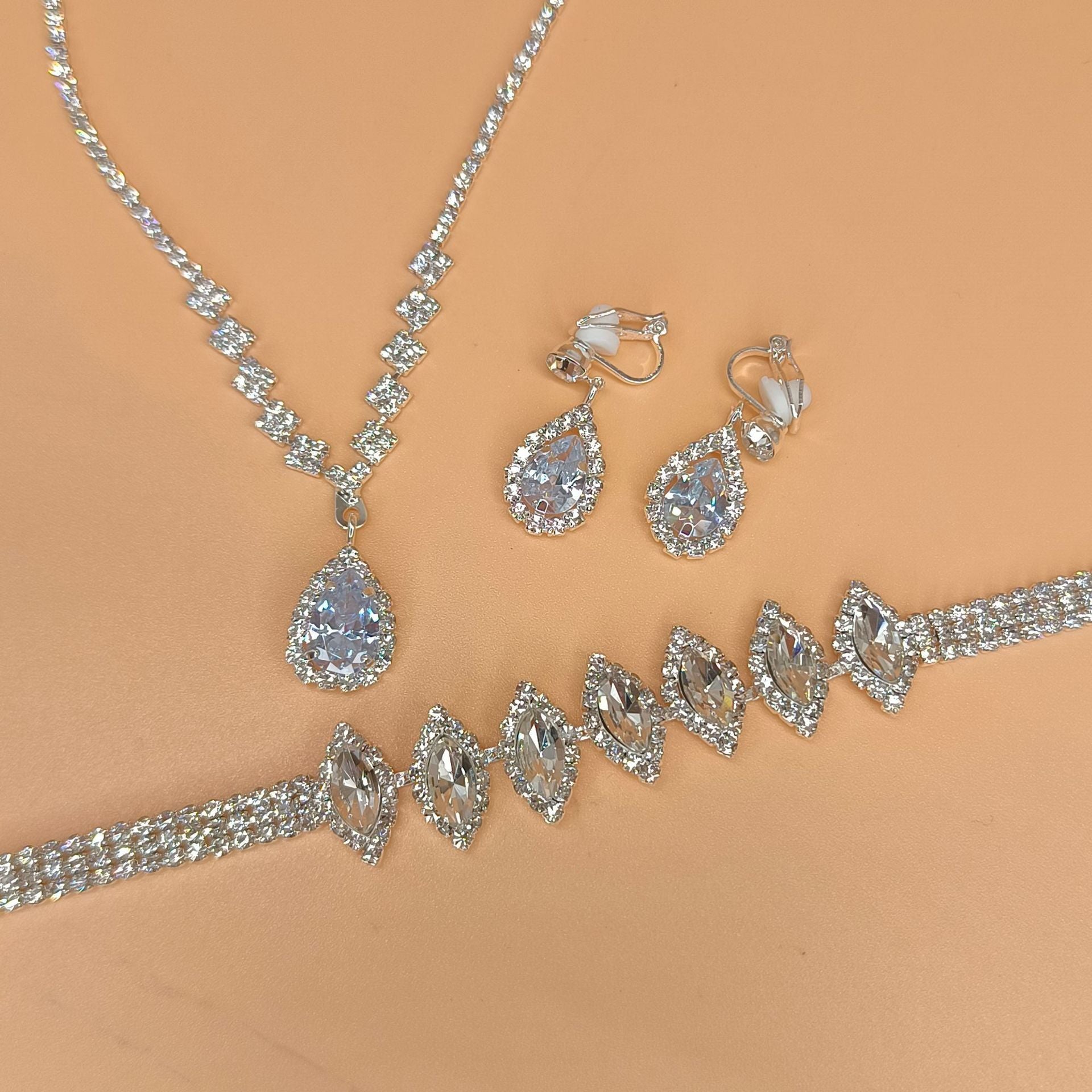 Brilliant Full Diamond Zircon Water Drop Necklace Eardrop Jewelry Set - FASHIONKULTUR