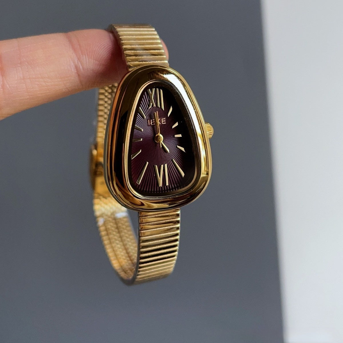 Retro Ankela Red Series Chain Watch Women - FASHIONKULTUR