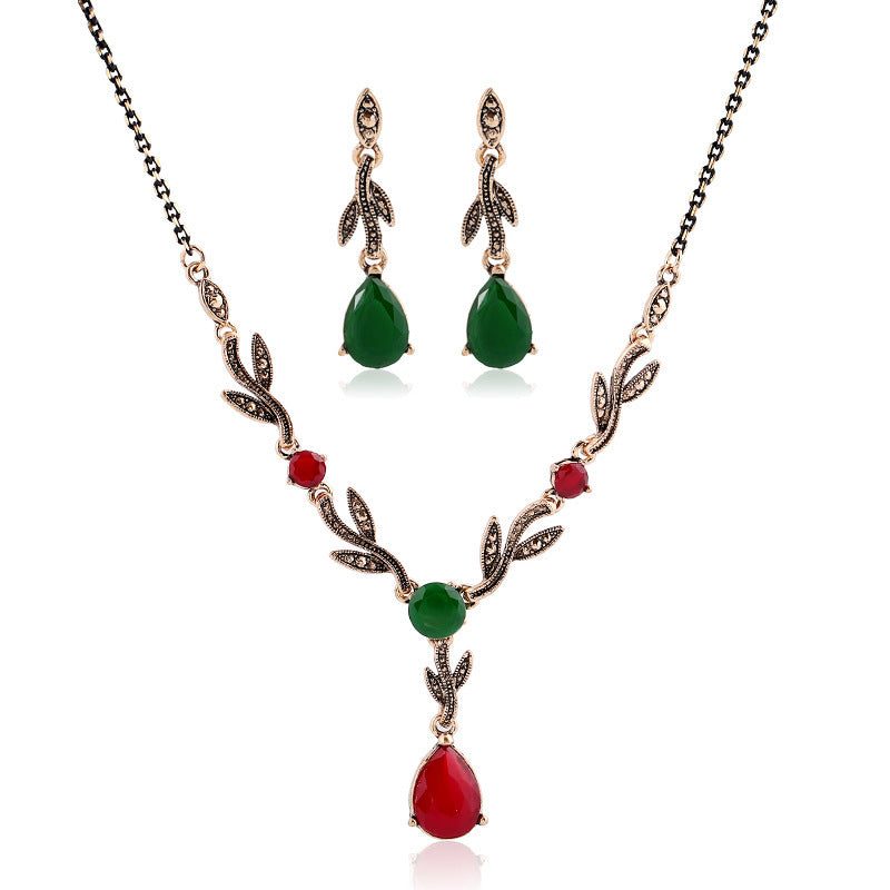 Leaf water drop resin gemstone pendant necklace - FASHIONKULTUR