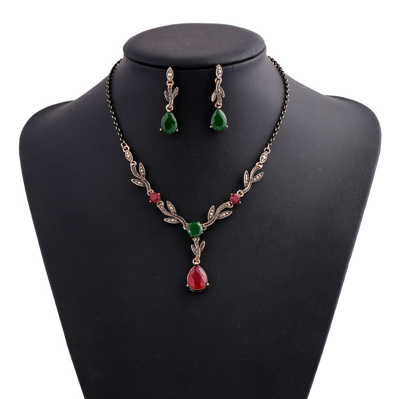 Leaf water drop resin gemstone pendant necklace - FASHIONKULTUR