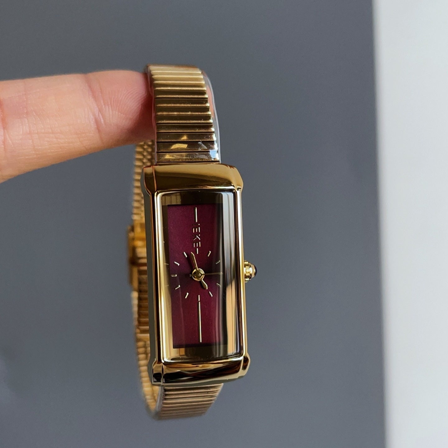 Retro Ankela Red Series Chain Watch Women - FASHIONKULTUR