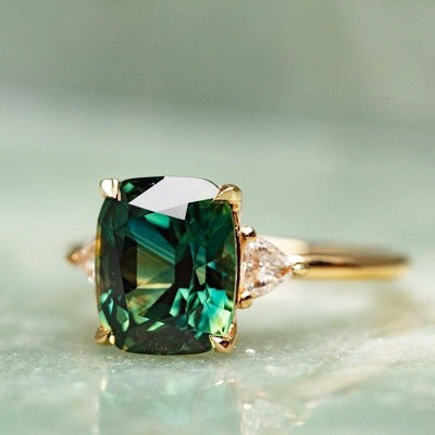 European And American Fashion Retro Inlaid Square Green Gem Four-claw Ring Engagement Ring Inlaid - FASHIONKULTUR