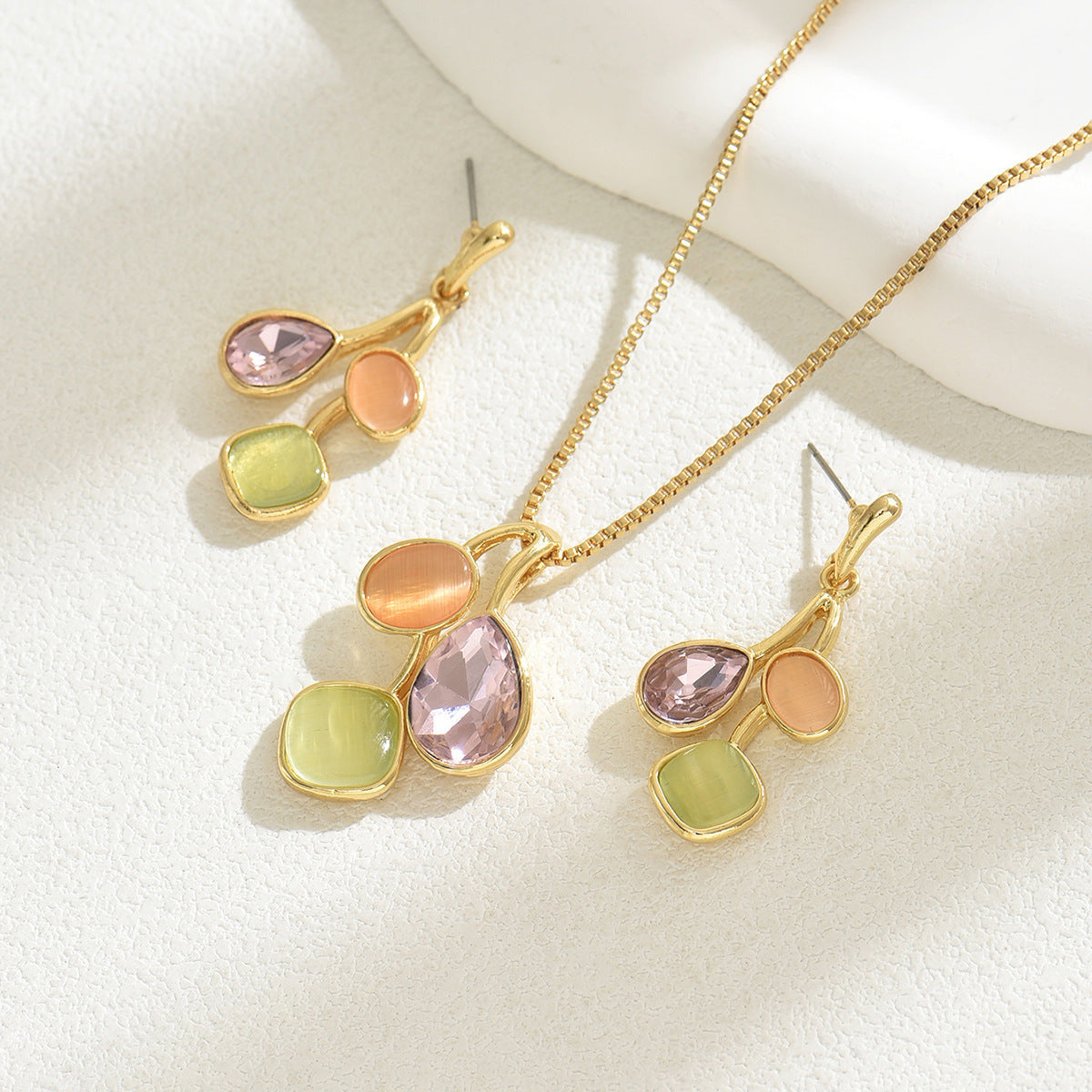 Women's Necklace And Earrings Suite Niche Inlaid Zircon - FASHIONKULTUR