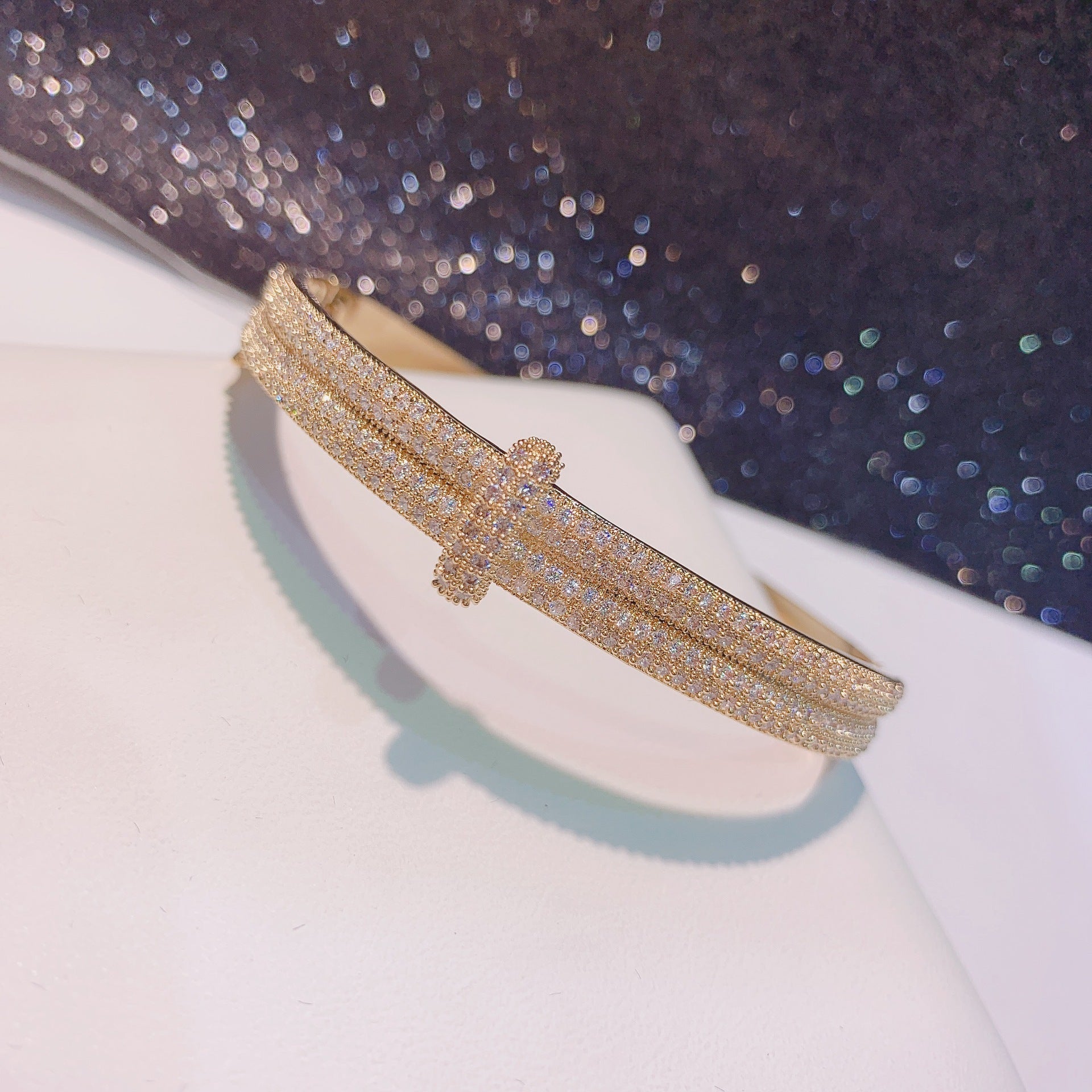 Fashion Simple Micro-inlaid Lock Exquisite Bracelet - FASHIONKULTUR