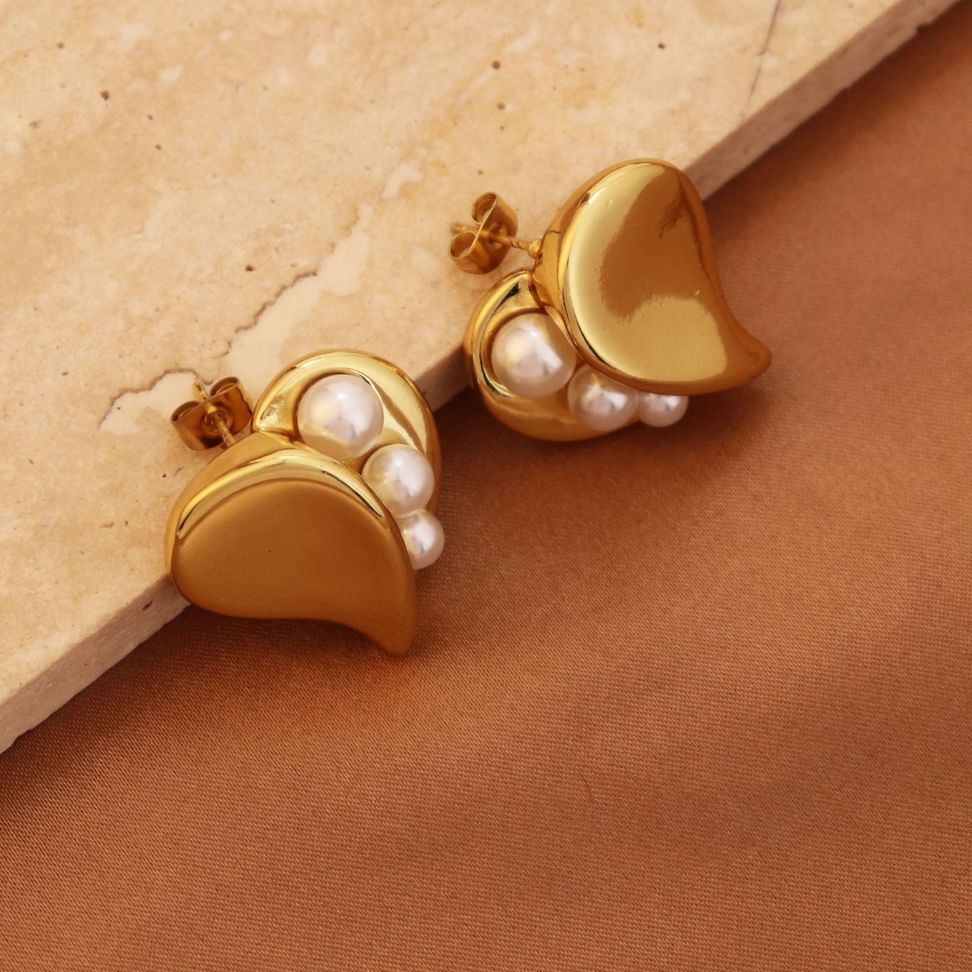 Titanium Steel Female Earrings Design Love Pearl Niche - FASHIONKULTUR