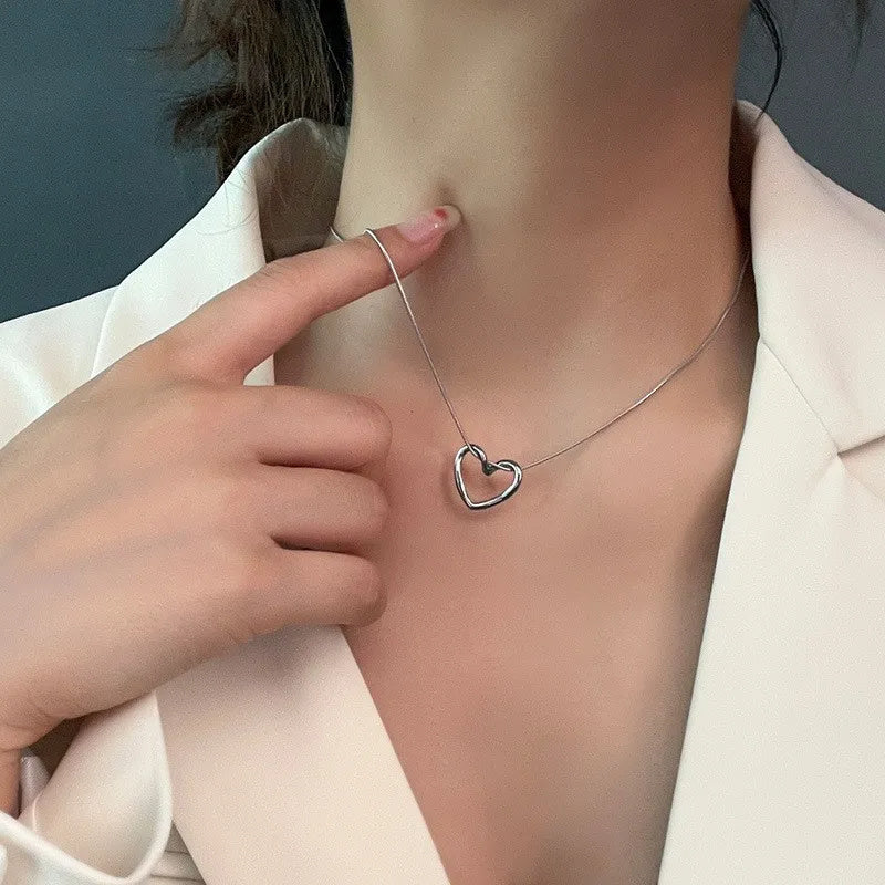 Fashion Jewelry Tainless Steel Twist Hollow Heart Pendant Necklace For Women Spicy Girls Simple Clavicle Chain Jewelry Gift - FASHIONKULTUR