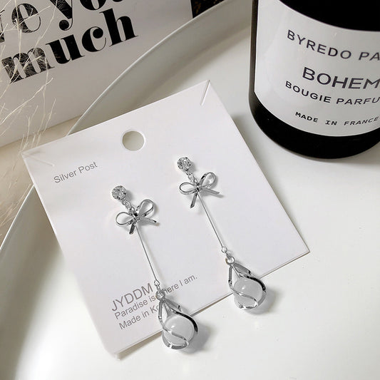 Exaggerated earrings web celebrity stud - FASHIONKULTUR