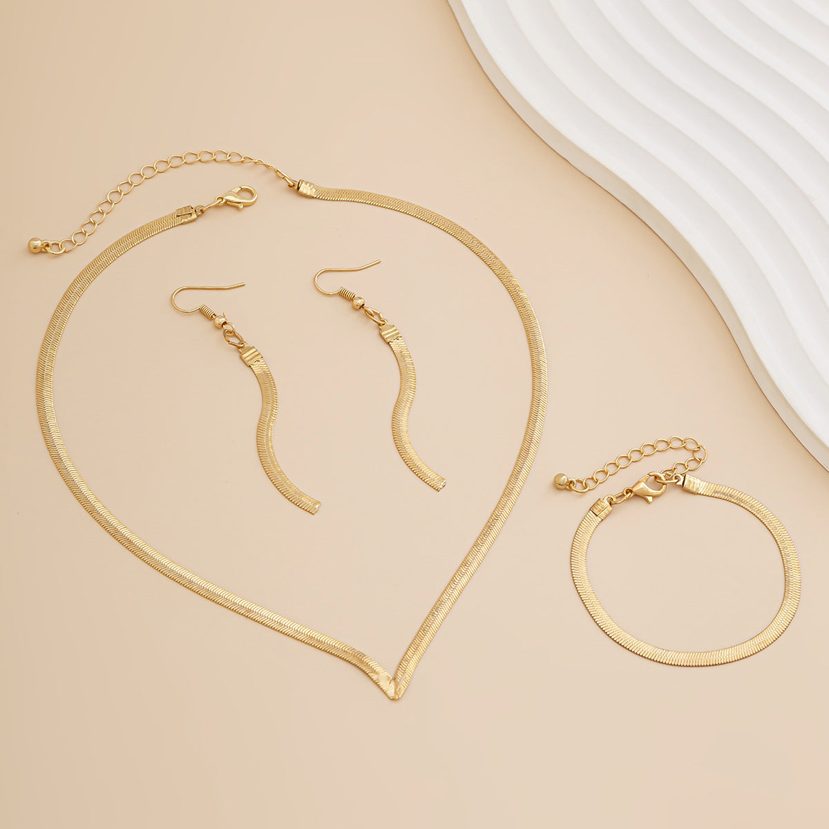 Fashion Chain Like Flat Snake Necklace Suit Simple Geometric - FASHIONKULTUR