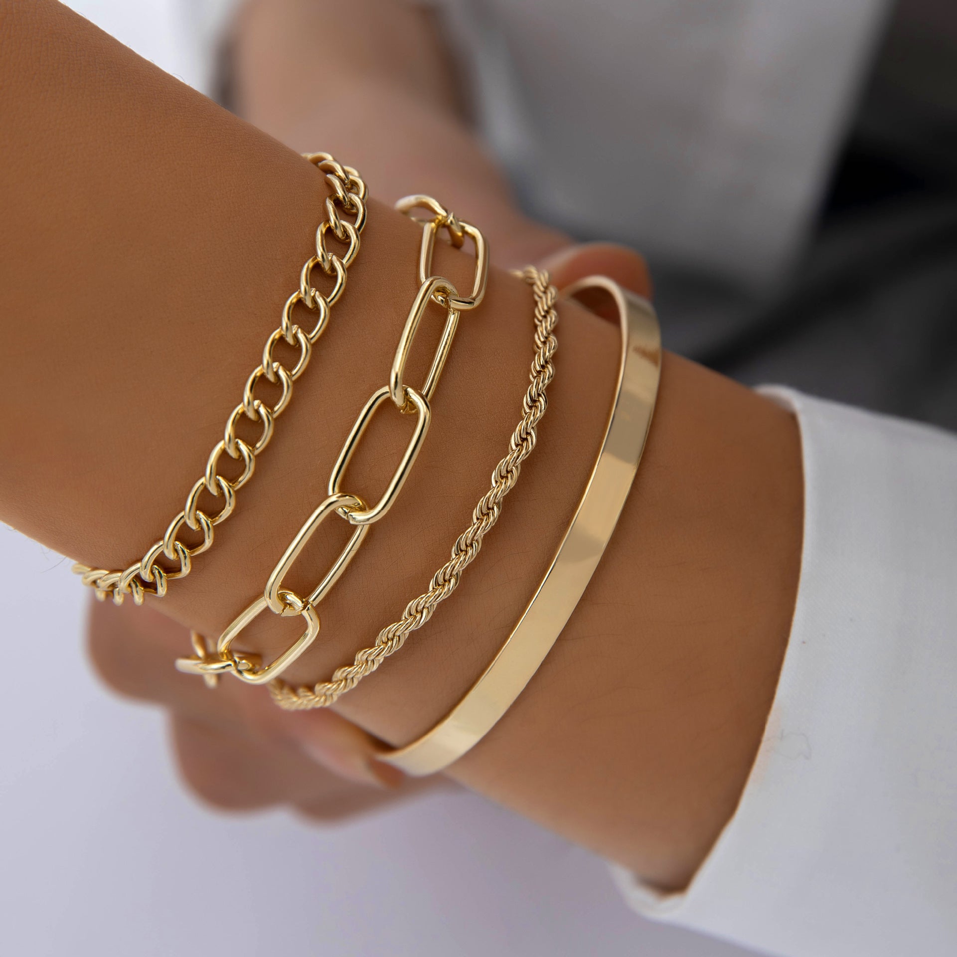 Exaggerated And Minimalist Gold Thick Chain Bracelet Set Of Four Pieces - FASHIONKULTUR