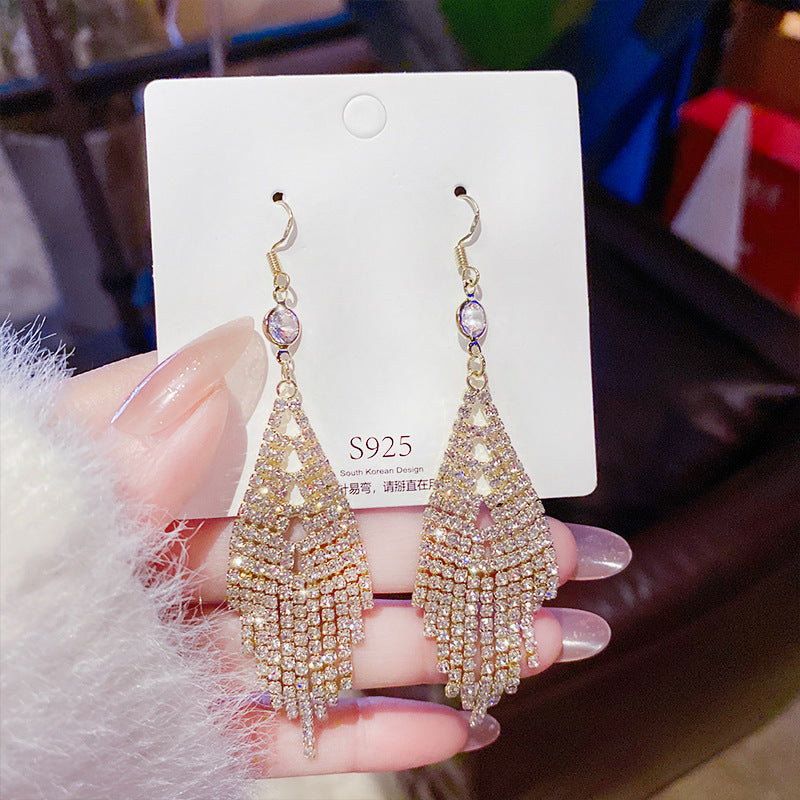Sterling Silver Needle Light Luxury Pearl Earrings Graceful Personality - FASHIONKULTUR