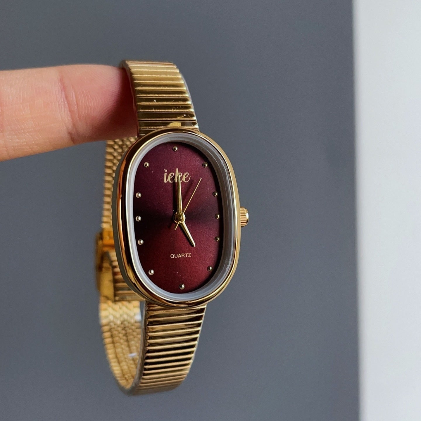 Retro Ankela Red Series Chain Watch Women - FASHIONKULTUR