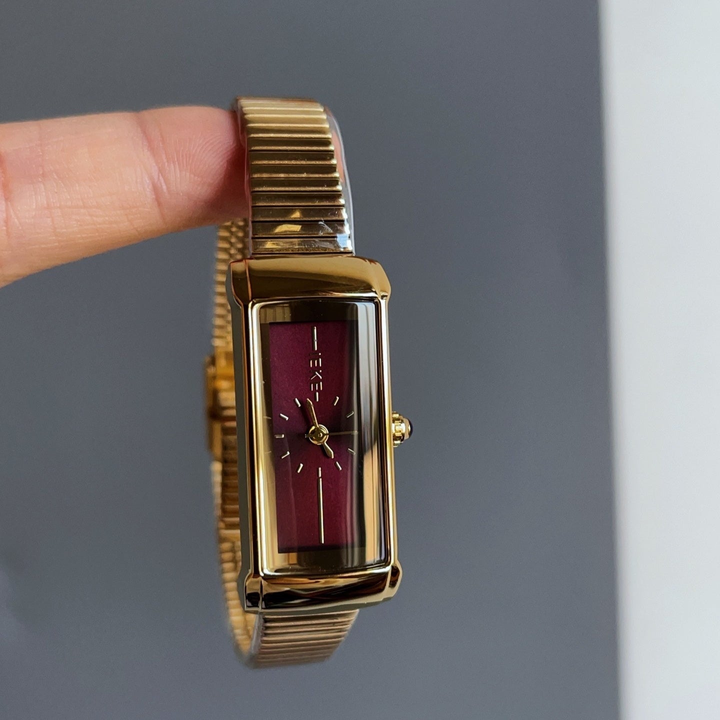Retro Ankela Red Series Chain Watch Women - FASHIONKULTUR