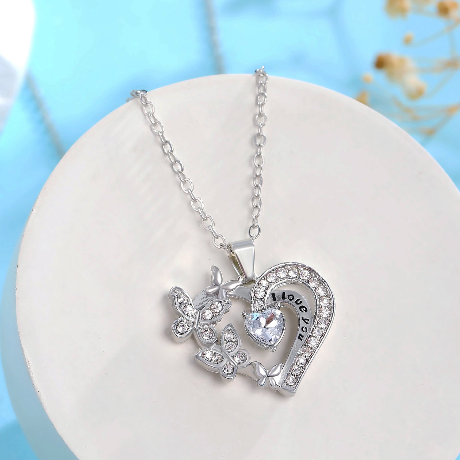 Ins Butterfly Love Necklace With Rhinestones Fashion Personality Hollow Heart-shaped Clavicle Chain Pendant Necklace For Valentine's Day - FASHIONKULTUR