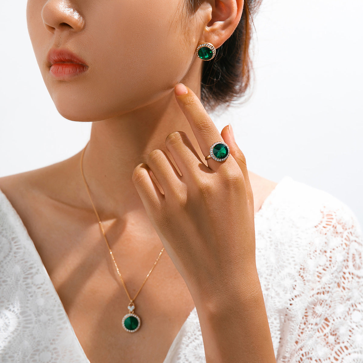 Fashion Simple Water Brick Round Emerald Jewelry Suit - FASHIONKULTUR