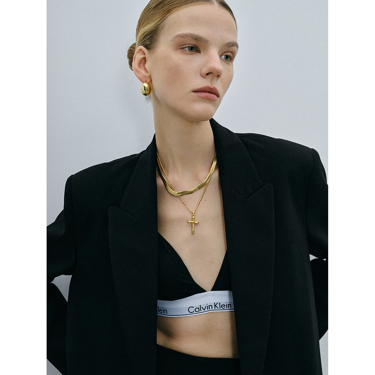 18K Gold Stainless Steel Cross Shelf Necklace Niche High-grade Simple - FASHIONKULTUR
