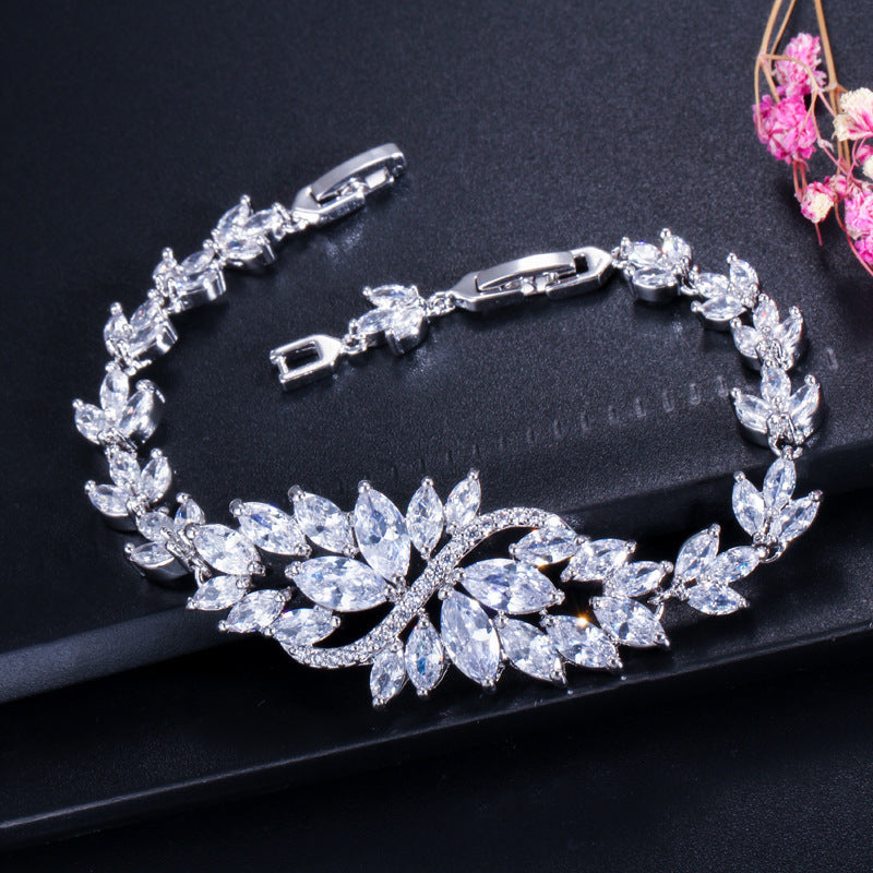 Women's Bingling Flower Zircon Bracelet Jewelry - FASHIONKULTUR