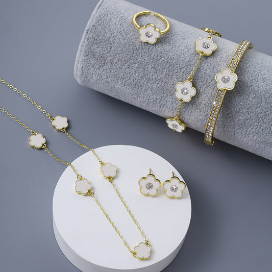 Ear Stud Necklace Set Of Five Petal Flower Jewelry European And American Five Leaves Flower Ornaments Suit - FASHIONKULTUR
