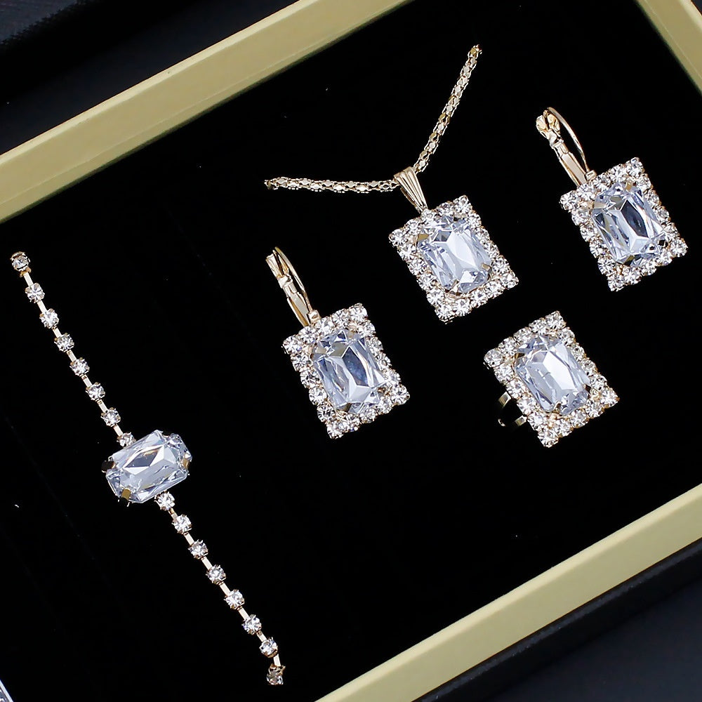 Roman Pattern Diamond-embedded Women's Watch Jewelry Gift Set Bracelet Watch Women's Light Luxury Full Diamond Good-looking - FASHIONKULTUR