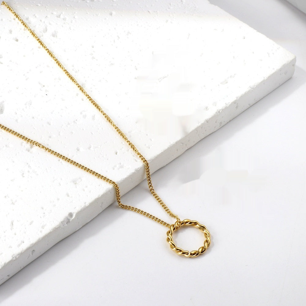 Women's Fashionable Exquisite Non-fading Openwork Circle Gold Simple Twist Necklace - FASHIONKULTUR