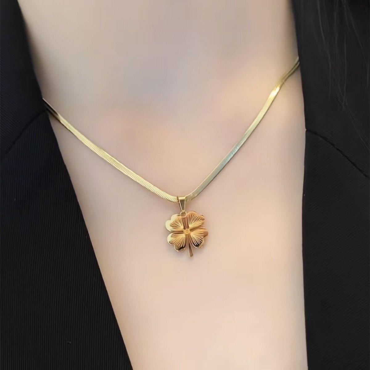 Women's Fashion Temperament Titanium Steel No Fading Clavicle Chain Earrings Suit - FASHIONKULTUR