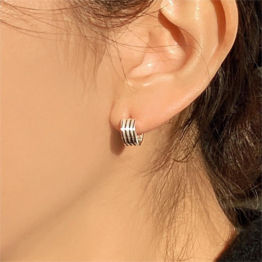 Women's 925 Sterling Silver Striped Minimalist Trendy Earrings - FASHIONKULTUR