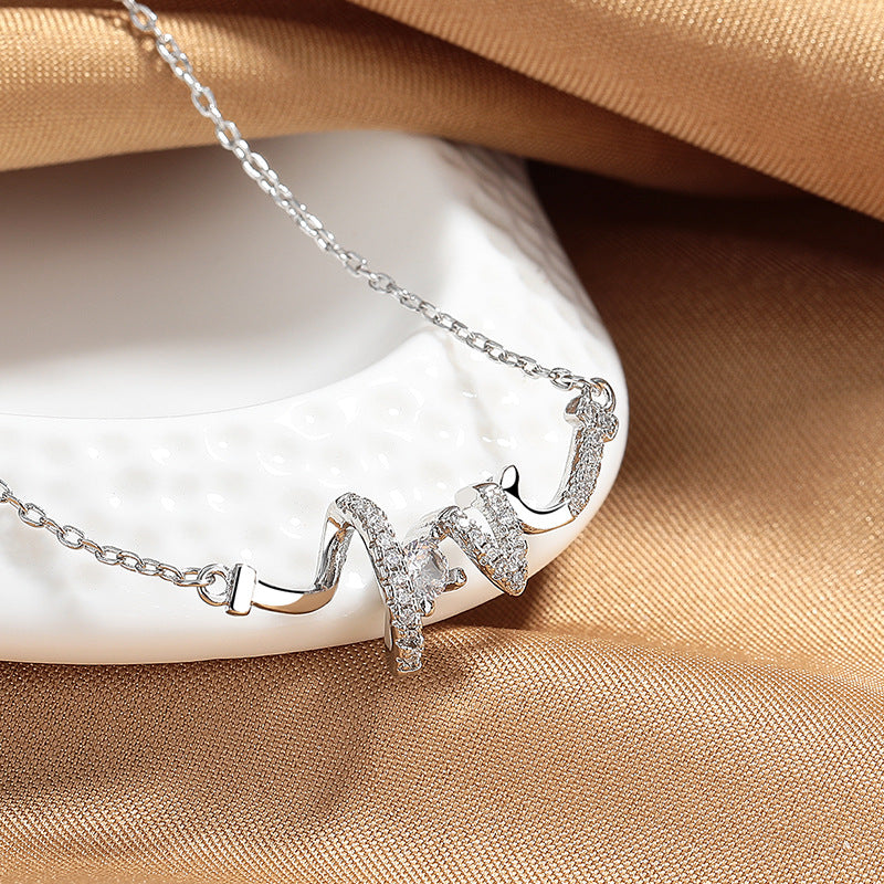 Light Luxury Minority Design LOVE Necklace For Women - FASHIONKULTUR