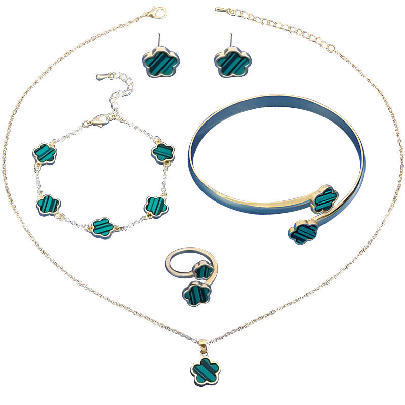 Lucky Five Petal Flower Five Leaves Flower Set - FASHIONKULTUR