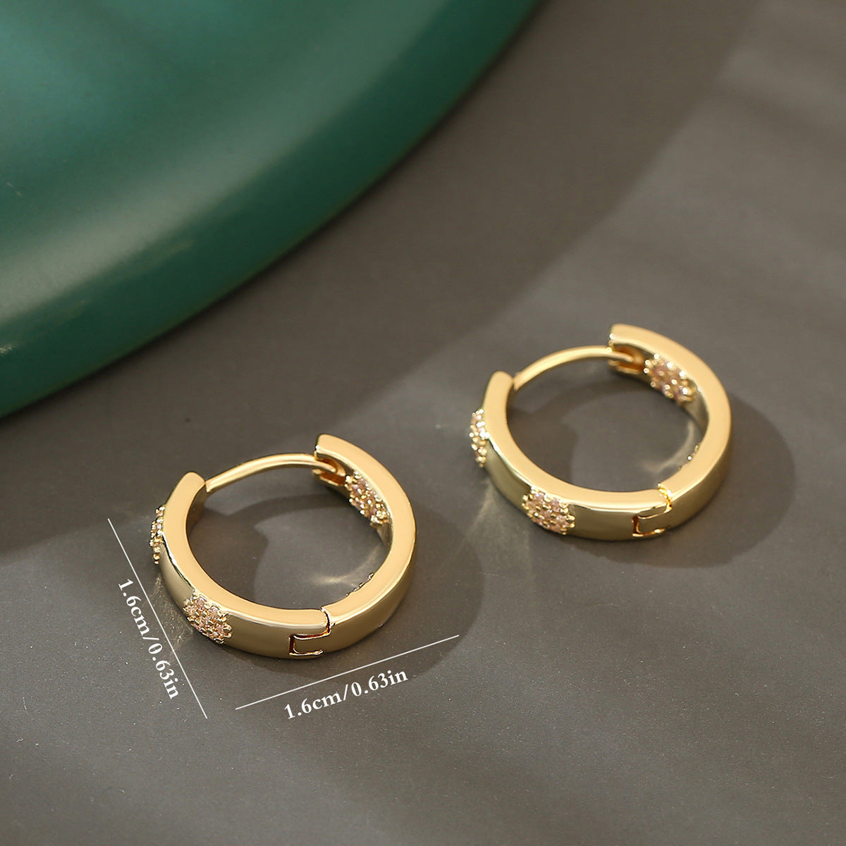 Retro Easy Matching Round Ear Clip Earrings - FASHIONKULTUR
