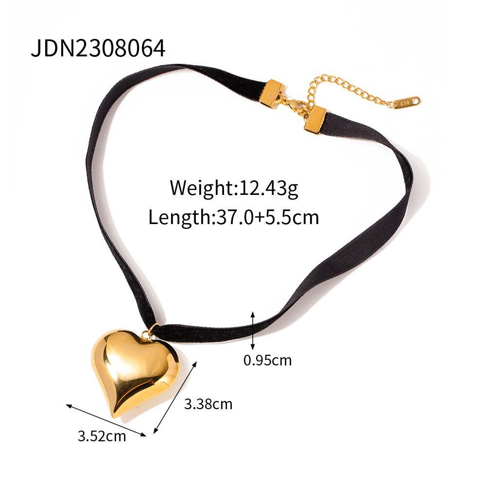 Peach Heart Series Retro Classic Love Necklace - FASHIONKULTUR