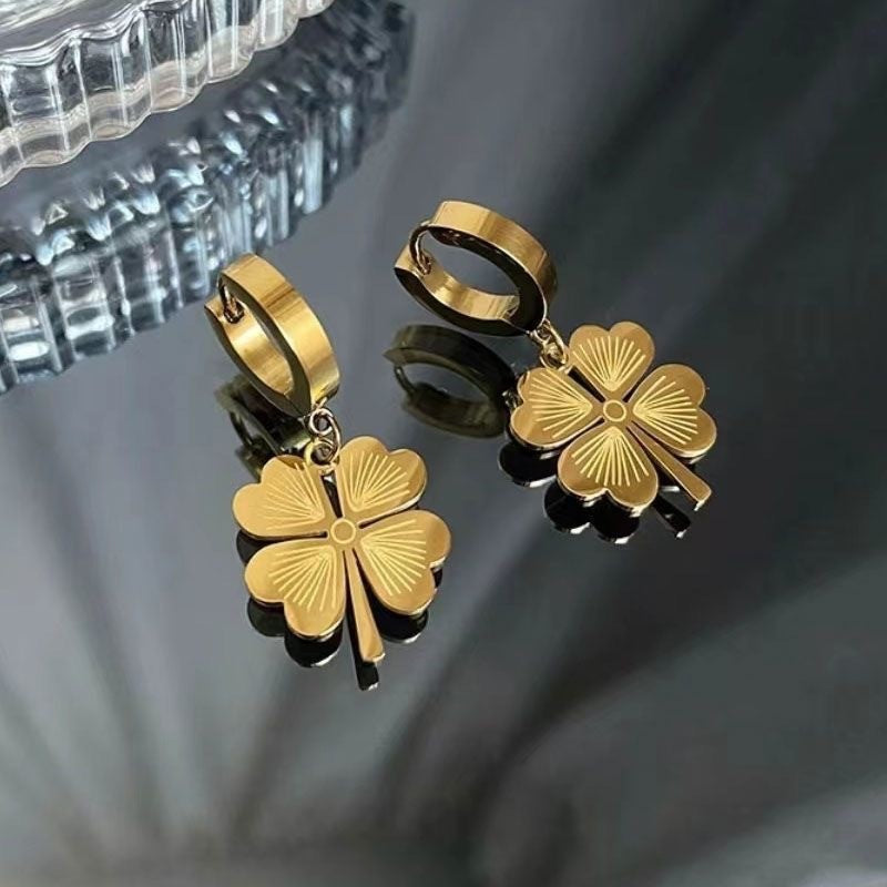 Women's Fashion Temperament Titanium Steel No Fading Clavicle Chain Earrings Suit - FASHIONKULTUR