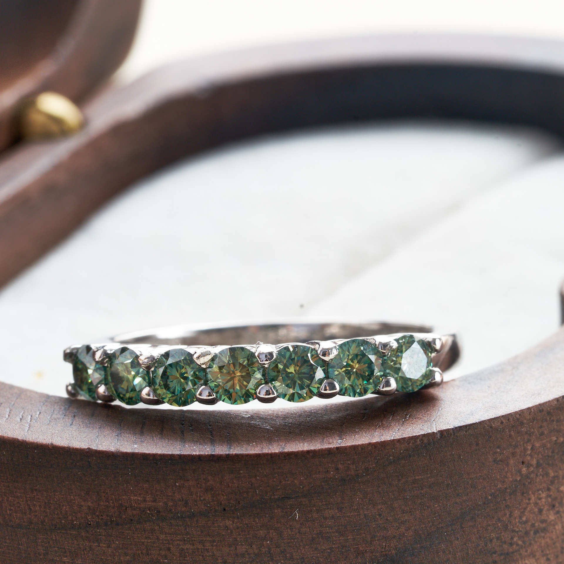 S925 Sterling Silver Four-claw Moissanite Ring - FASHIONKULTUR