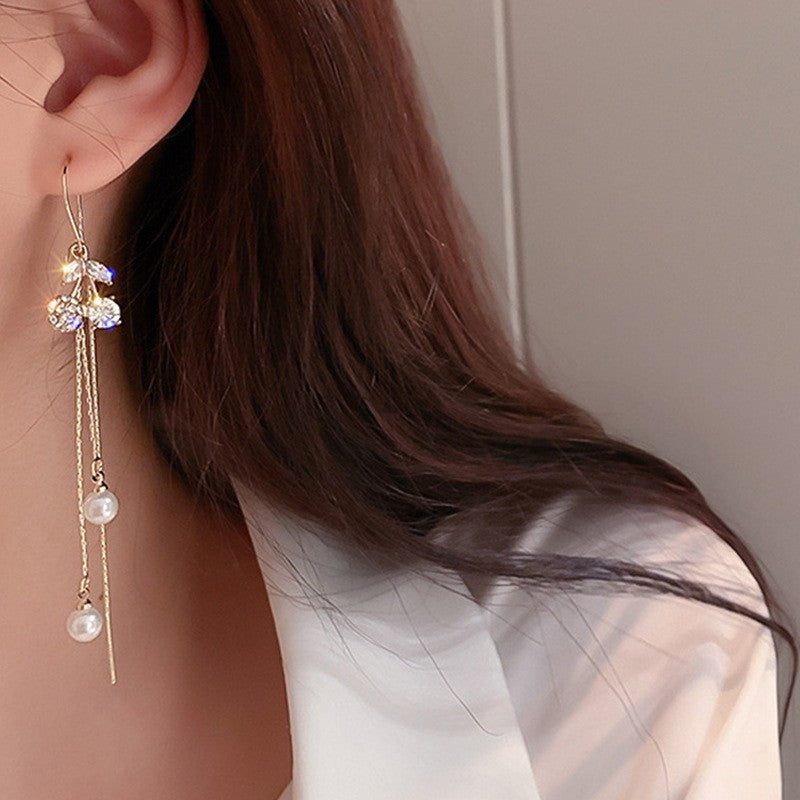 Sterling Silver Needle Light Luxury Pearl Earrings Graceful Personality - FASHIONKULTUR