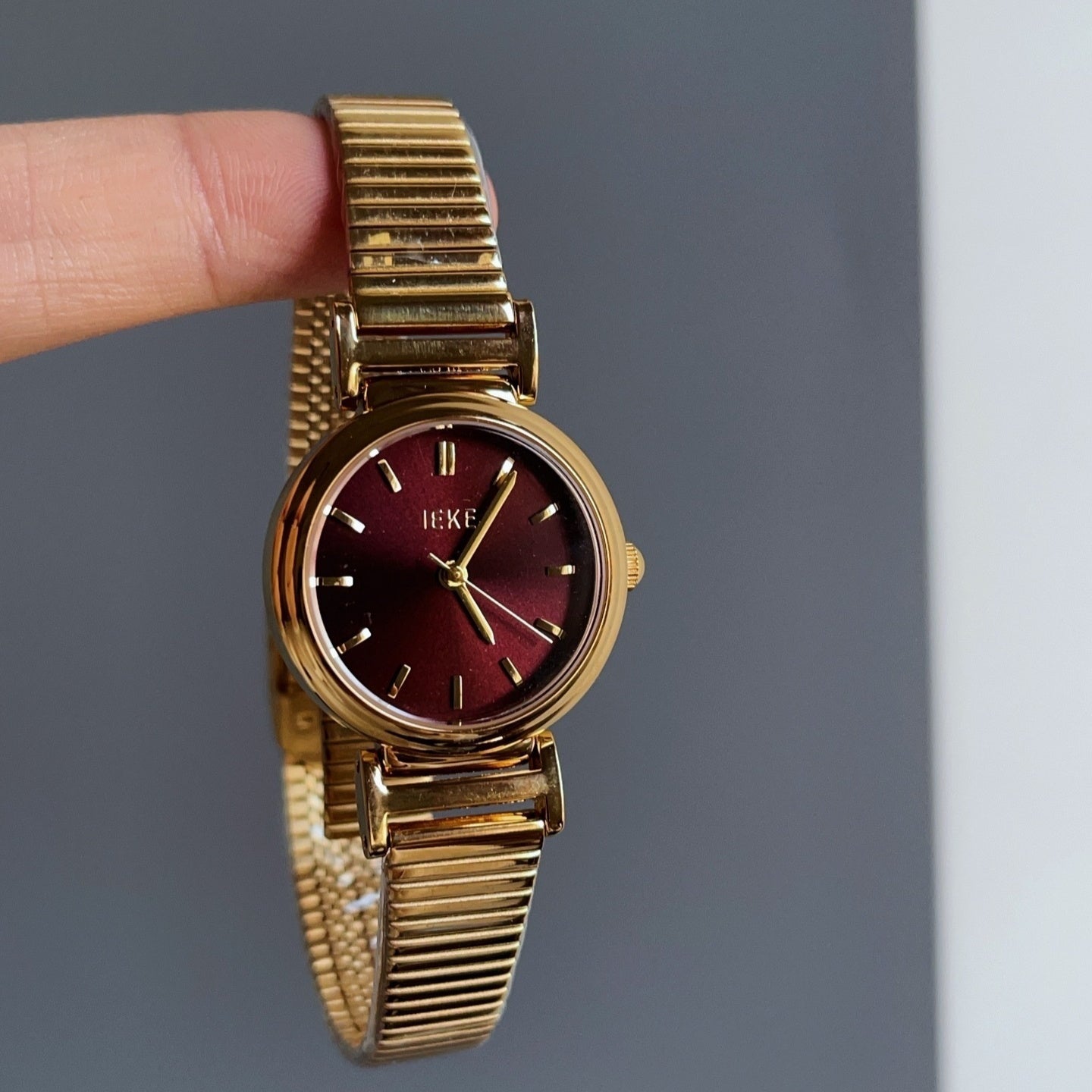 Retro Ankela Red Series Chain Watch Women - FASHIONKULTUR