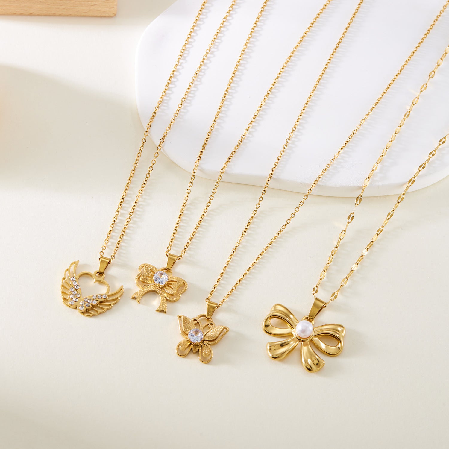 Women's Stainless Steel Necklace Fashion Hollowed-out - FASHIONKULTUR