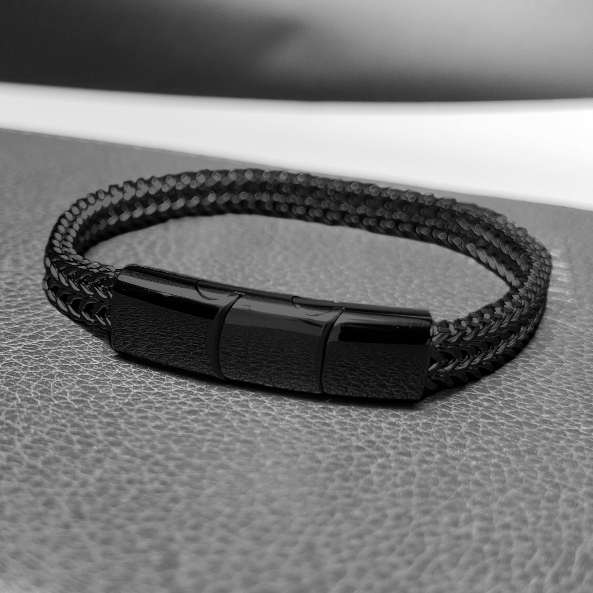 Simple Cuban Stainless Steel Detachable Three-section Magnet Bracelet - FASHIONKULTUR