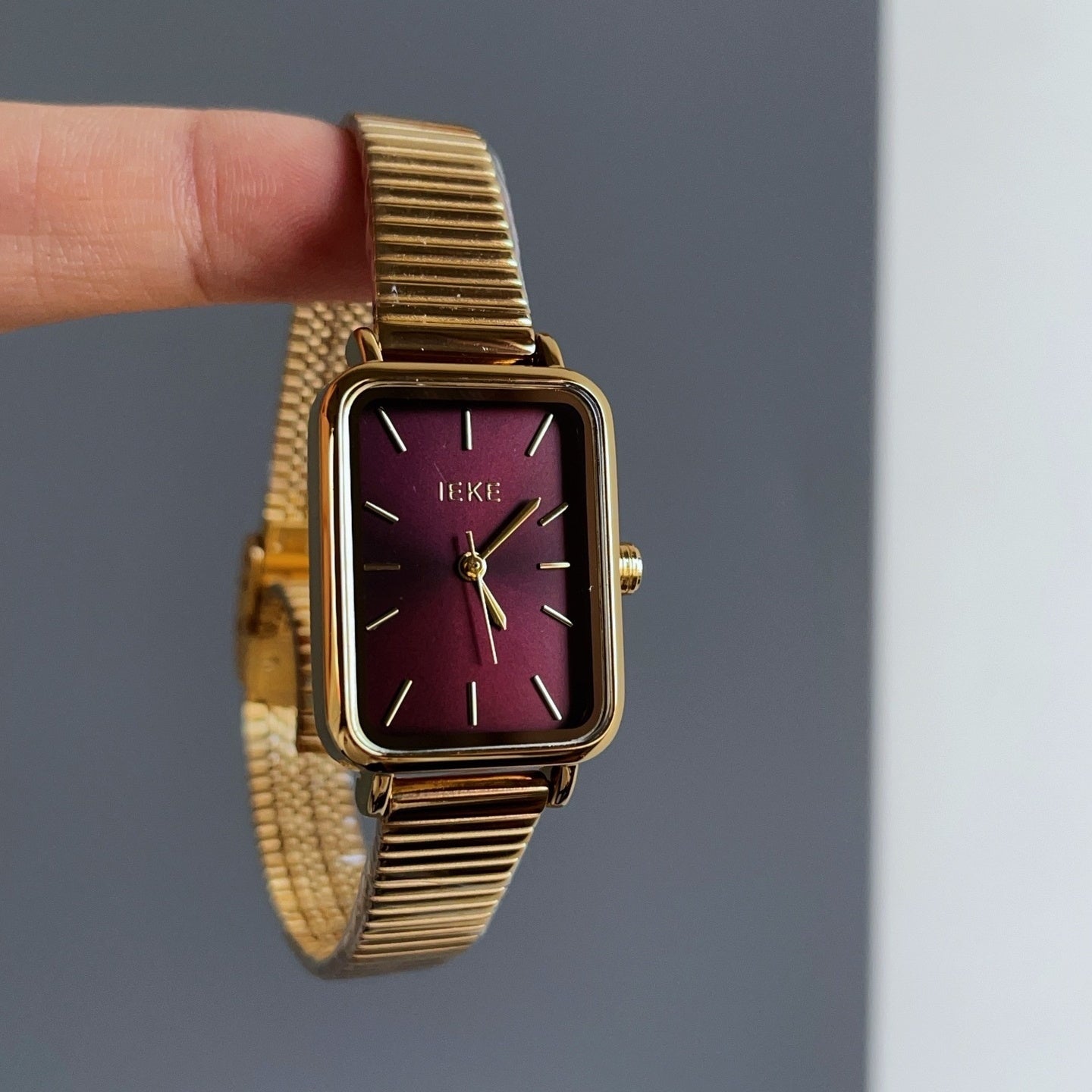 Retro Ankela Red Series Chain Watch Women - FASHIONKULTUR