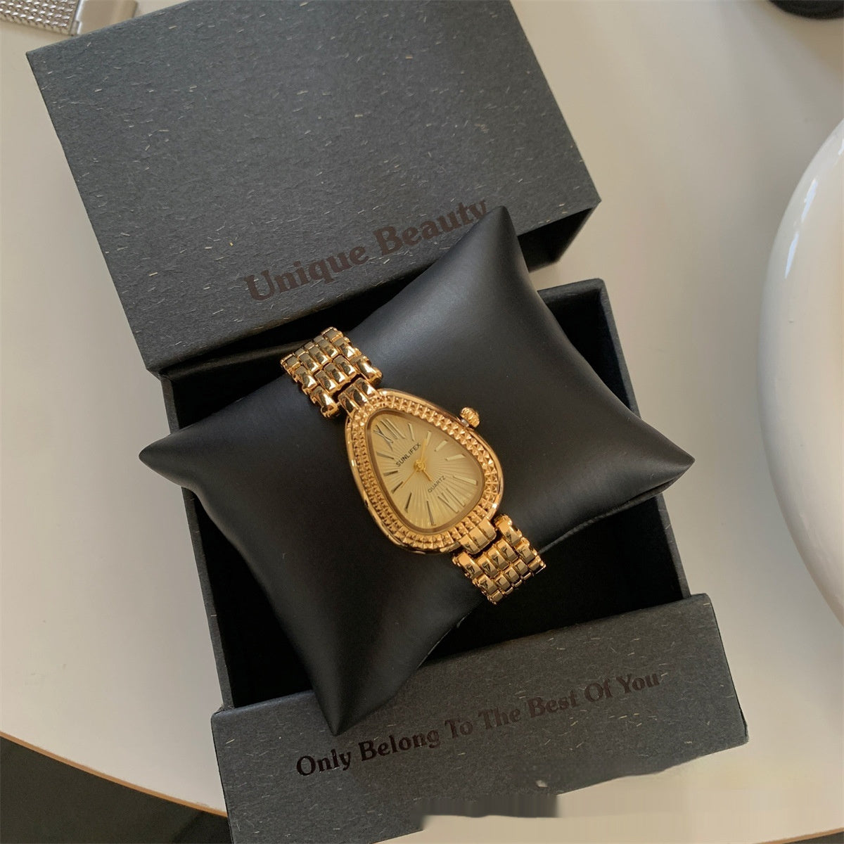 Golden Snake Head Gorgeous Chain Watch Women - FASHIONKULTUR